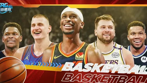 “NBA 4月30日季后赛高潮对决：詹姆斯经典瞬间回顾”